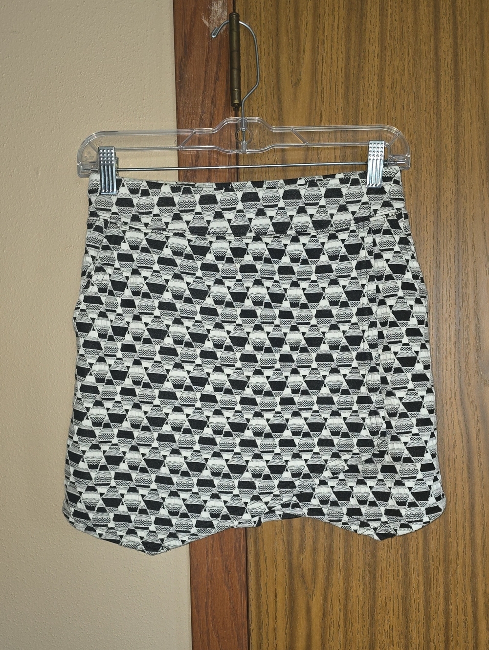 Sanctuary Black and White Geometric Mini Skirt